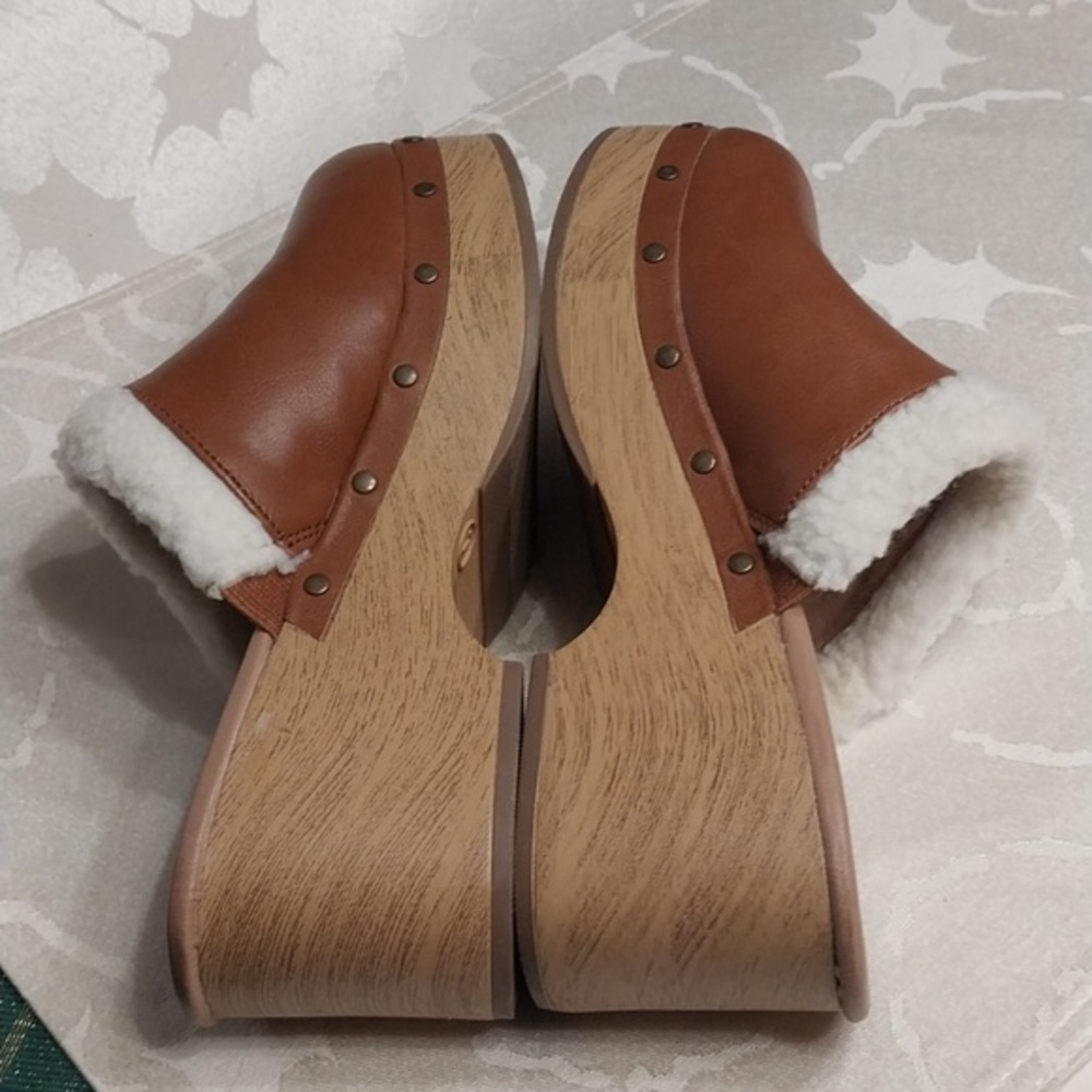 Old Navy NWOT Women's Size 7 Faux Leather Sherpa Trim Mules Clogs Y2K Brown - Picture 3 of 12